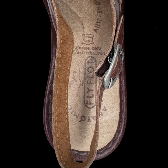 Fly Flot Sandals with Buckle - Brown - Picture 4 of 5